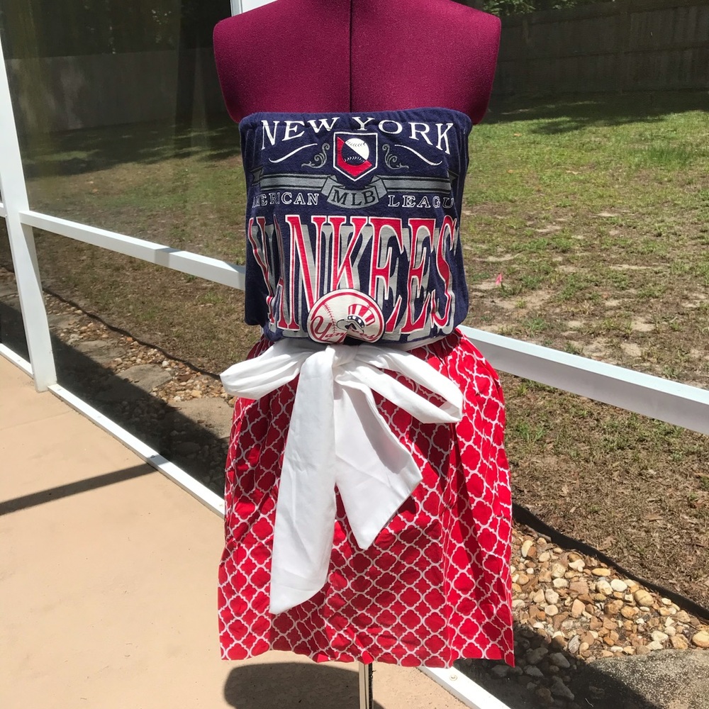 New York Yankees Strapless Dress with Sash